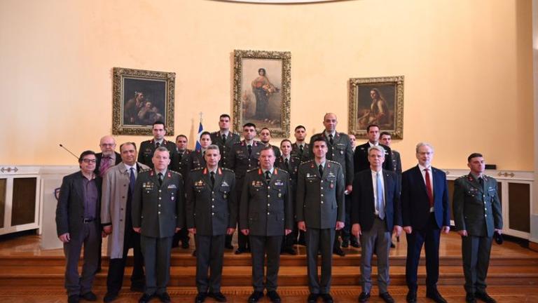 ΓΕΣ: Αποφοίτηση της 78ης Εκπαιδευτικής Σειράς από τη Σχολή Τεχνικής Εκπαιδεύσεως Αξιωματικών Μηχανικού