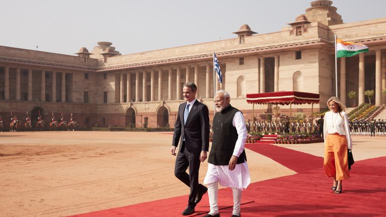 μητσοτακης και μοντι