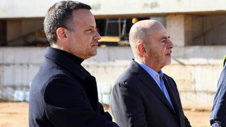 Αυτοψία στον Βοτανικό από Αλαφούζο, Χατζηδάκη και Δούκα