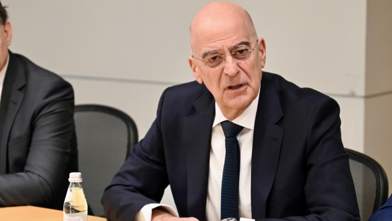 νικος δενδιας