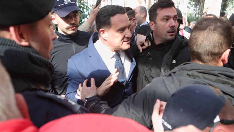 αδωνις στο κρατικο νικαιας