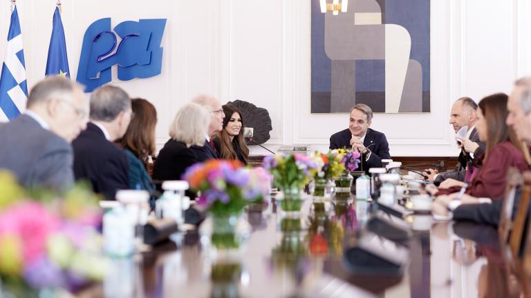 μητσοτακης και εκπροσωποι γερουσιας 