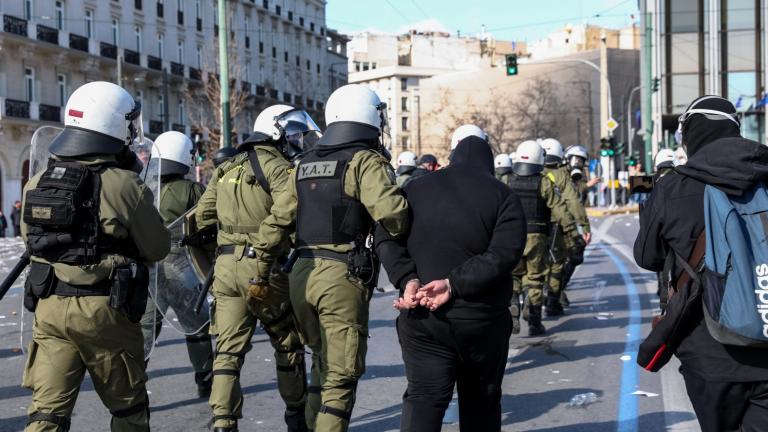 ΕΛΑΣ: 200 προσαγωγές και 19 συλλήψεις μετά τη συγκέντρωση για τα Τέμπη