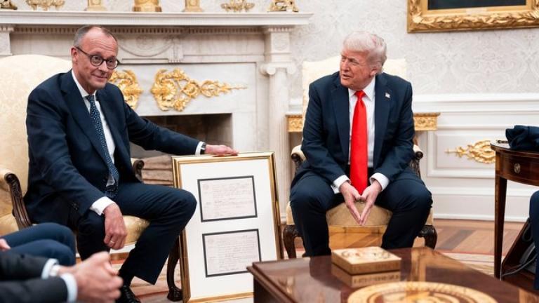 μερτς και τραμπ