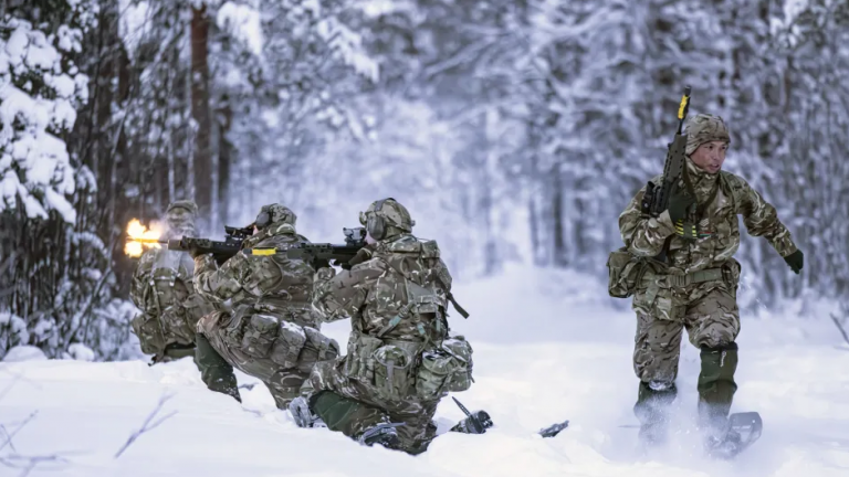 Η Βρετανία διπλασιάζει τις στρατιωτικές δυνάμεις της στη Νορβηγία υπό το φόβο της ρωσικής παρουσίας στην Αρκτική
