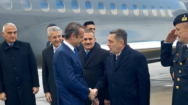 Στην Άγκυρα ο Κυριάκος Μητσοτάκης: LIVE η συνάντηση με τον Ρετζέπ Ταγίπ Ερντογάν