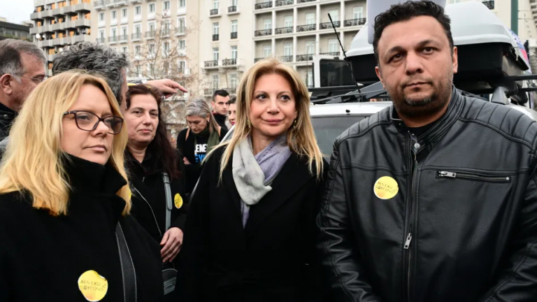 Πάνος Ρούτσι: Διαψεύδει τα περί «έντασης» με την Καρυστιανού στο συλλαλητήριο για τα Τέμπη