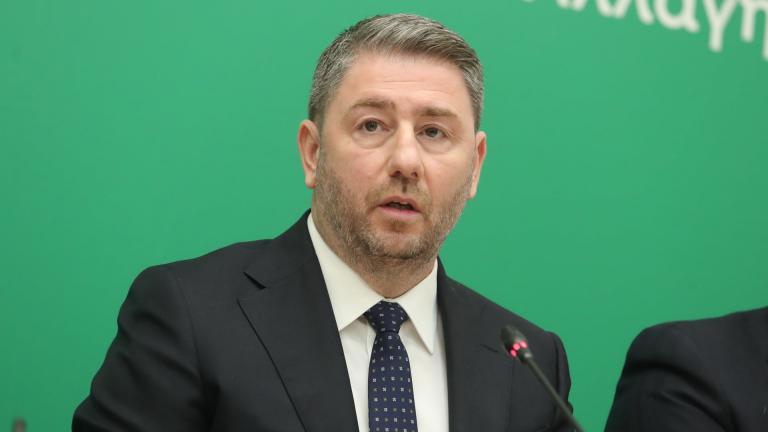 νικος ανδρουλακης