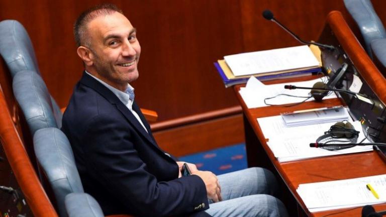 Αρτάν Γκρούμπι