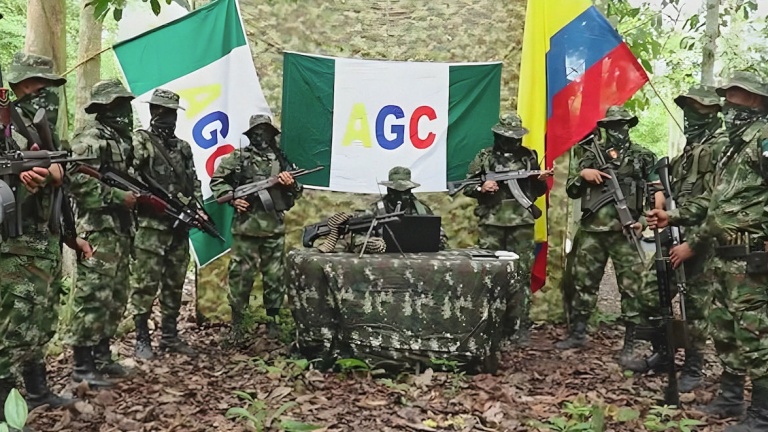 Κολομβία: Το μεγαλύτερο καρτέλ ναρκωτικών αναστέλλει τις διαπραγματεύσεις με την κυβέρνηση Πέτρο