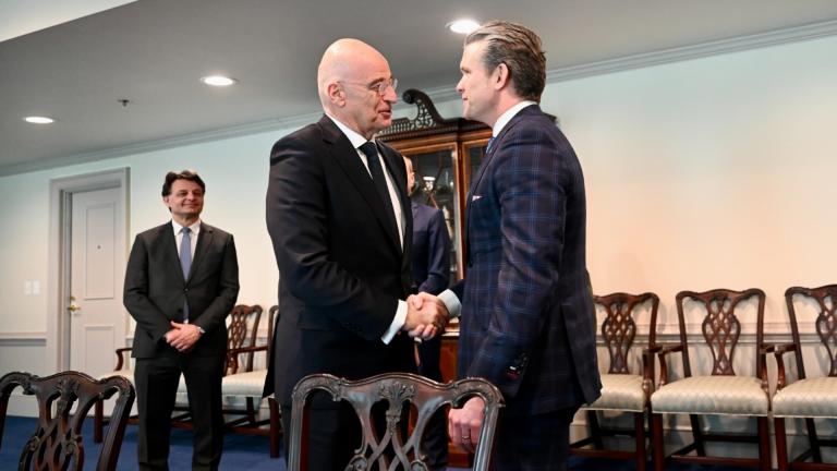 Συνάντηση Δένδια-Χέγκσεθ στις ΗΠΑ: F-35 και εξοπλιστικά στο επίκεντρο