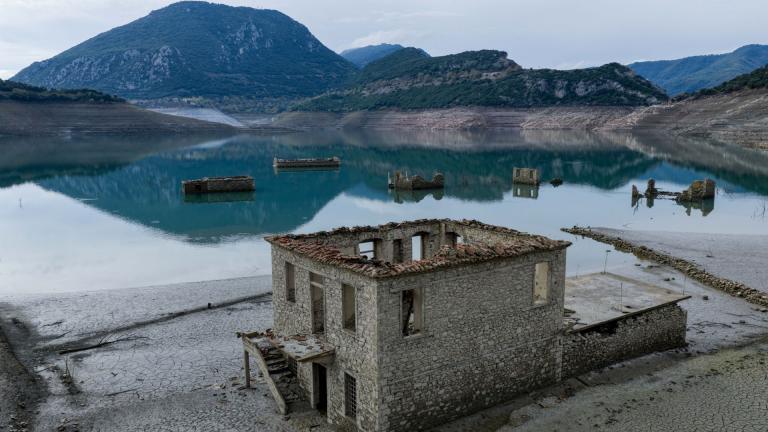 λιμνη μορνου