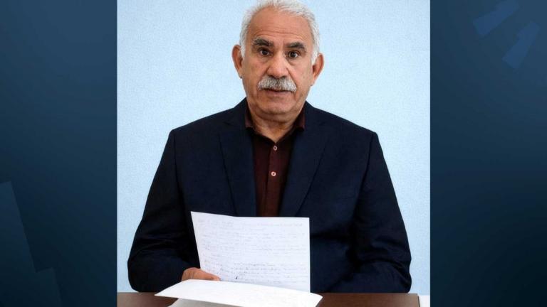 Νέο κάλεσμα Οτσαλάν: «Ανοίγει η πόρτα σε μια νέα πολιτική εποχή» στην Τουρκία μετά τη διάλυση του PKK