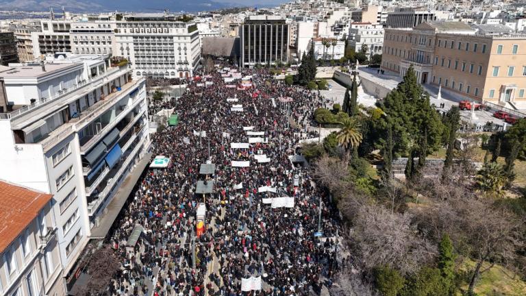 Τρία χρόνια από την τραγωδία των Τεμπών: Μεγάλα συλλαλητήρια σε Αθήνα, Θεσσαλονίκη και άλλες πόλεις
