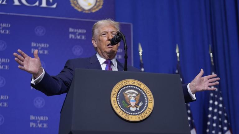 Τραμπ στο Συμβούλιο Ειρήνης: Δέκα ημέρες για συμφωνία με το Ιράν, ειδάλλως «θα συμβούν άσχημα πράγματα»