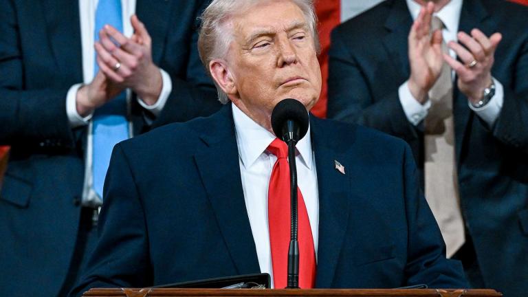 Τραμπ στο Κογκρέσο: «Δεν θα αφήσω το Ιράν, τον υπ’ αριθμόν έναν τρομοκράτη να αποκτήσει πυρηνικά»