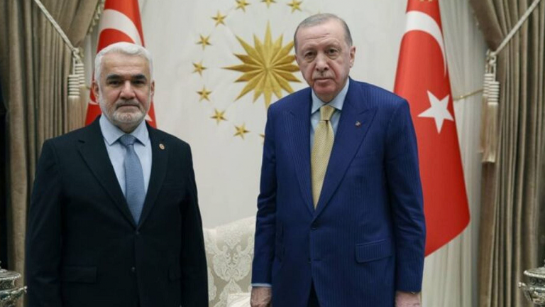 Γιαπιτζίογλου και ερντογαν