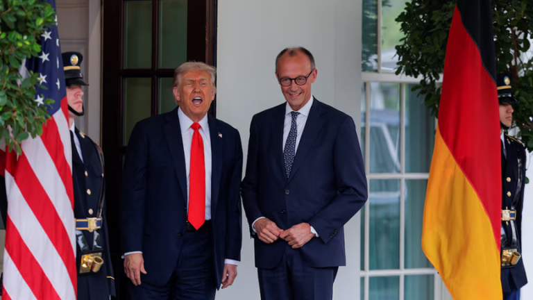 τραμπ , μερτς