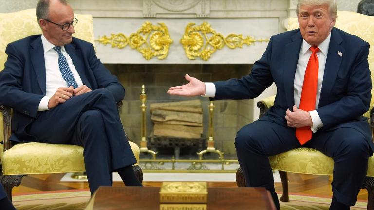 τραμπ και μερτς