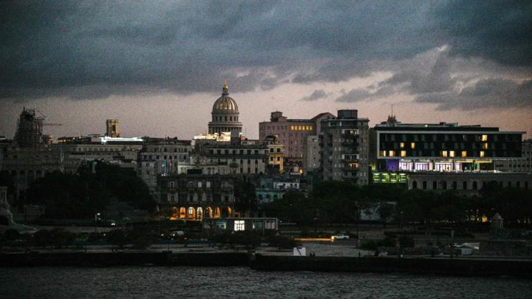 κουβα μπλακ αουτ