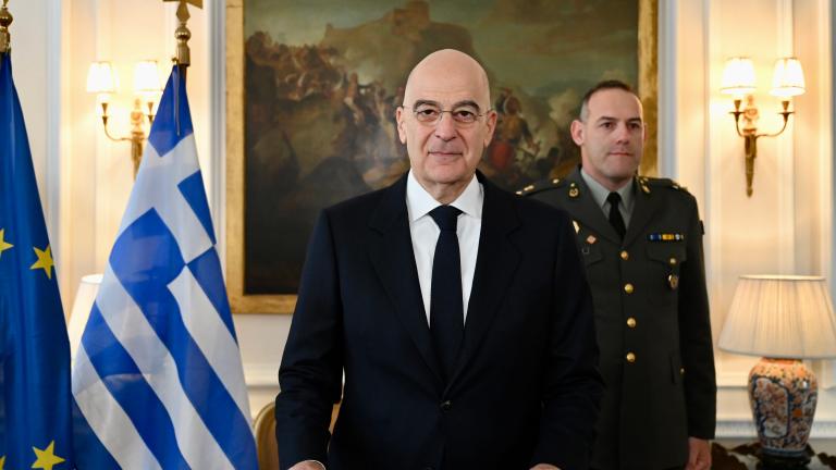 νικος δενδιας