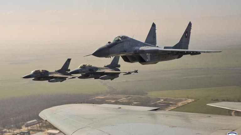 ΓΕΑ: Συνεκπαίδευση της 330 Μοίρας με τη Βουλγαρική Αεροπορία