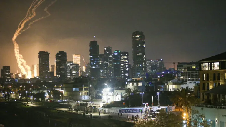 πολεμος στη μεση ανατολη