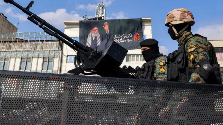 Ιραν-Ισραήλ-ΗΠΑ: Η Μέση Ανατολή για 12η ημέρα στις φλόγες του πολέμου — LIVE οι εξελίξεις