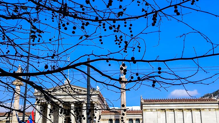 ανοιξιατικος καιρος