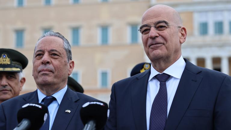 νικος δενδιας