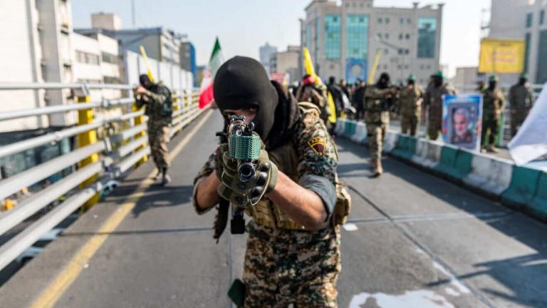 φρουροι της επαναστασης