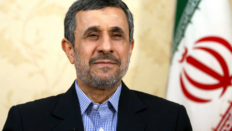 Ιράν: Νεκρός σε αεροπορική επιδρομή ο πρώην πρόεδρος Μαχμούντ Αχμαντινετζάντ