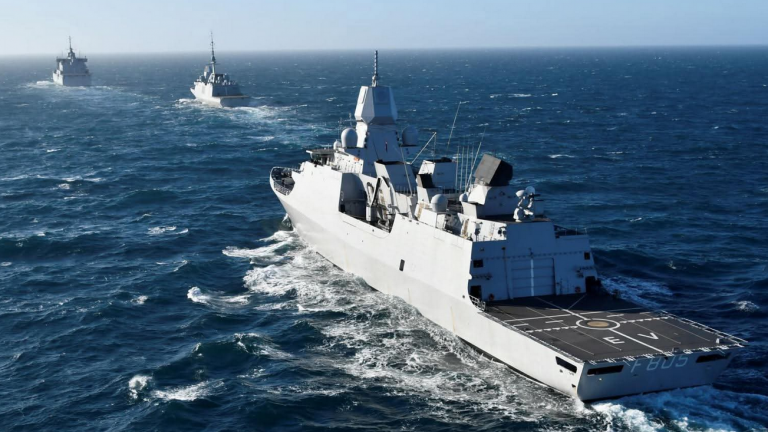 Η Ολλανδία εξετάζει αίτημα της Γαλλίας για αποστολή συνοδευτικής φρεγάτας στην ανατολική Μεσόγειο