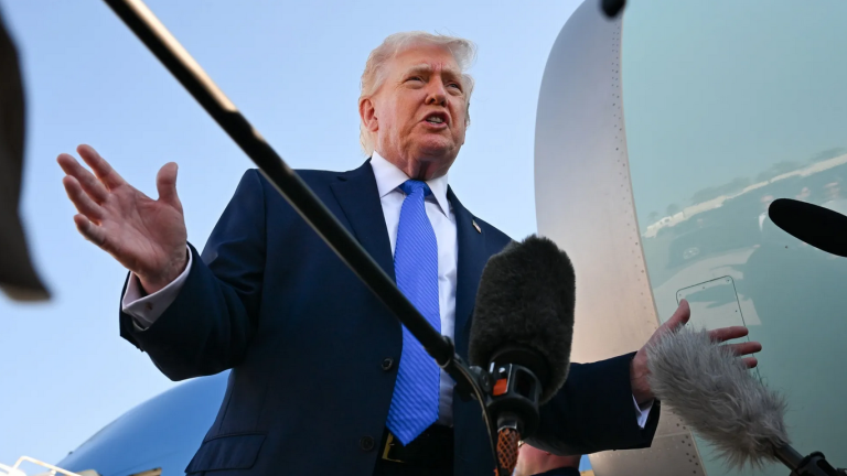 Πόλεμος στο Ιράν: Από τα τελεσίγραφα στις διαπραγματεύσεις, ο Τραμπ αναζητά διέξοδο από την κρίση