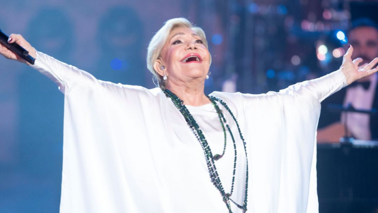 «Έφυγε» η Μαρινέλλα: Η μυθιστορηματική ζωή της «Μεγάλης Κυρίας» του ελληνικού τραγουδιού