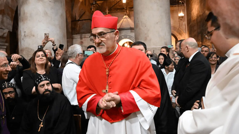 Πρωτοφανές γεγονός στην Ιερουσαλήμ: Η αστυνομία απαγόρευσε στον Καθολικό Πατριάρχη να εισέλθει στον Πανάγιο Τάφο