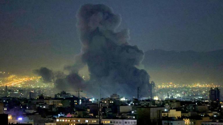 Τεχεράνη: Χτυπήθηκε η έδρα της κρατικής τηλεόρασης - Διακόπηκε η μετάδοσή της