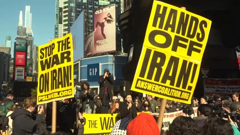 Δημοσκόπηση Reuters/Ipsos: Τρεις στους τέσσερις Αμερικανούς δεν βλέπουν θετικά την επίθεση στο Ιράν