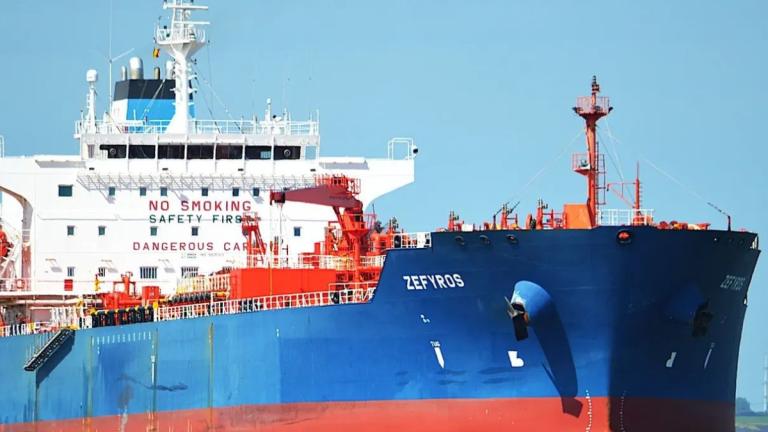 Επίθεση σε ελληνόκτητο δεξαμενόπλοιο στον Περσικό Κόλπο – Καλά στην υγεία τους τα 22 μέλη του πληρώματος