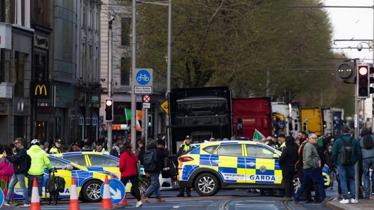 μπλοκο καυσιμων ιρλανδια