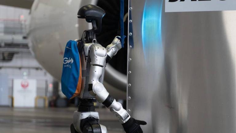 Japan Airlines robot