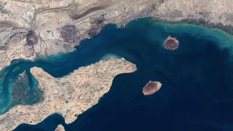 στενα του ορμουζ