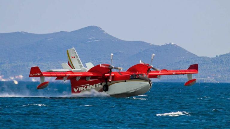 Τα δύο πρώτα νέα πυροσβεστικά αεροσκάφη CL-515 θα φτάσουν στην Ελλάδα το 2028