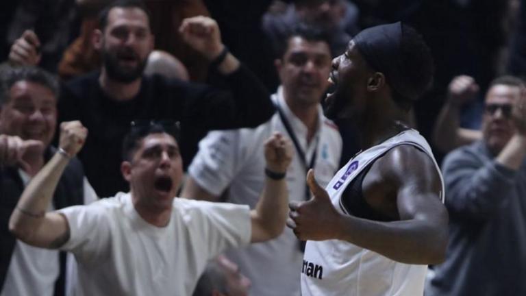 ΠΑΟΚ - Άρης 88-77: Ένα ντέρμπι... από τα παλιά βάφτηκε ασπρόμαυρο