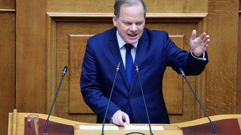 Βουλή: Καραμανλής και Τσιάρας ζήτησαν να υπερψηφιστεί η άρση της ασυλίας τους 