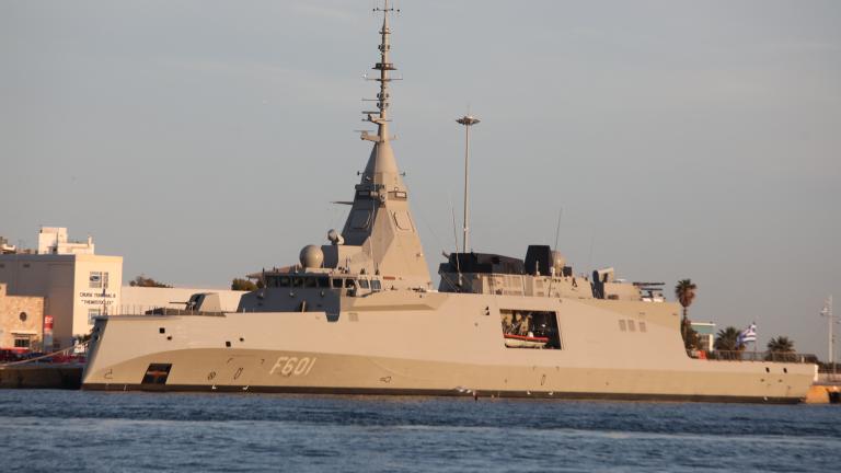 Η ΦΡΕΓΑΤΑ "ΚΙΜΩΝ" ΣΤΟ ΛΙΜΑΝΙ ΤΟΥ ΠΕΙΡΑΙΑ