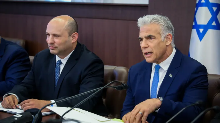 Ισραήλ: «Συμμαχία» Μπένετ-Λαπίντ ενάντια στο Νετανιάχου στις προσεχείς εκλογές - Ετοιμάζουν κοινή λίστα