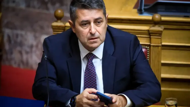 Γιώργος Μυλωνάκης: Σε κρίσιμη αλλά σταθερή κατάσταση για 7η ημέρα στη ΜΕΘ