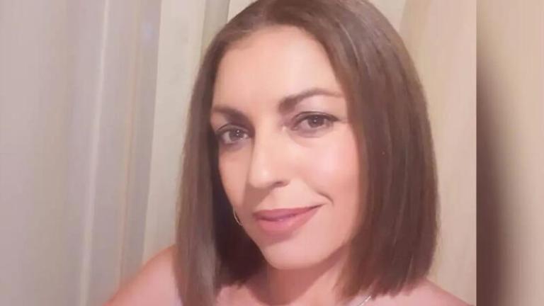 Στη σκιά της αυτοκτονίας του 40χρονου πρώην συντρόφου της, συνεχίζονται με εντατικούς ρυθμούς οι έρευνες για τον εντοπισμό της 43χρονης Ελευθερίας Γιακουμάκη, η οποία αγνοείται από την περιοχή των Δαφνών Ηρακλείου.