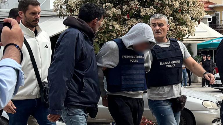 emplekomenoi sto thanato tis mirtous